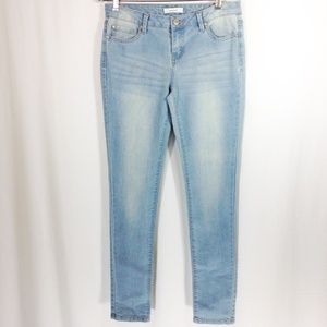 NWT Light Wash Skinny Jeans Mid Rise 9/29